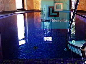 monolitniy betonniy basseyn